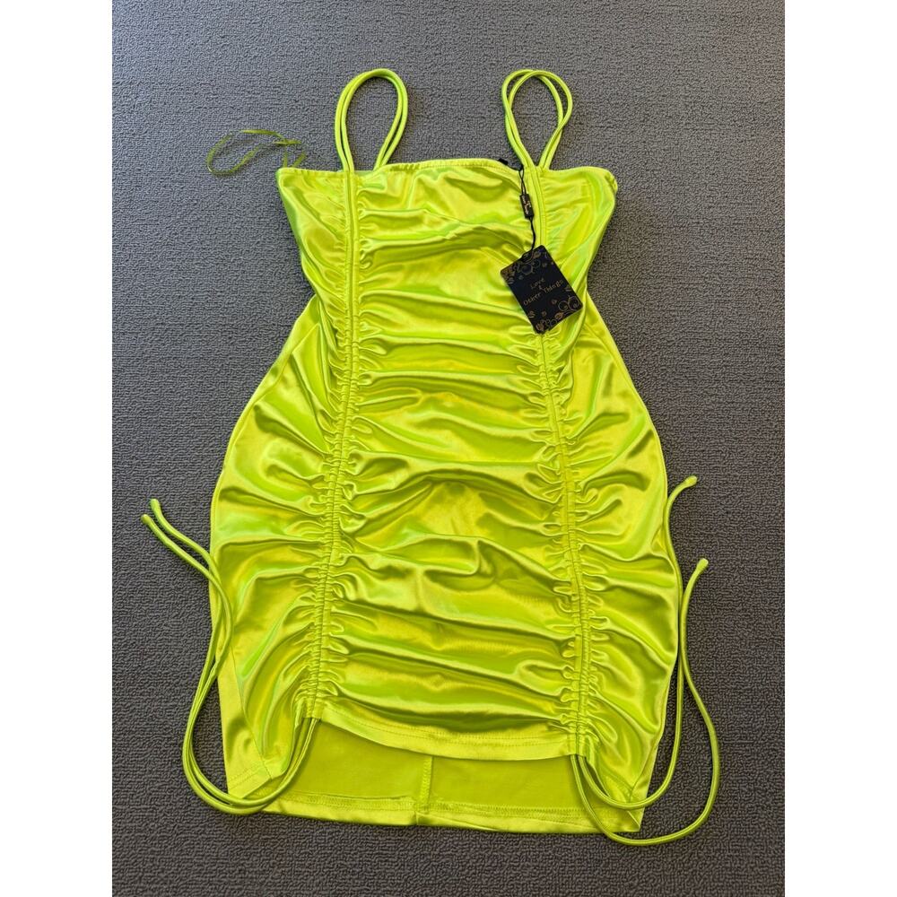 Love‎ And Other Things Female Medium Chartreuse Ruched Party Dress NWT Rave
